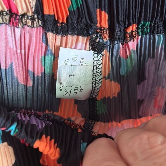 Crazy Hippie Pants - Picture 5 of 5